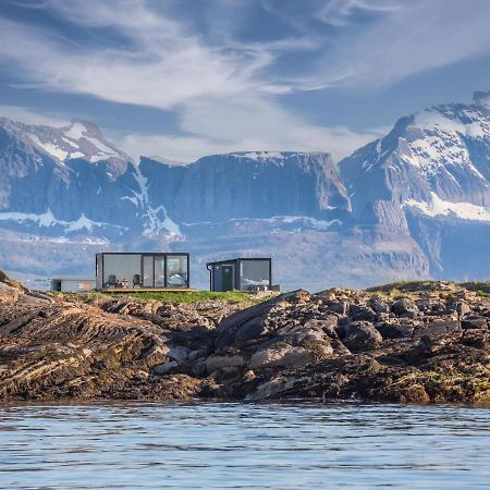 Cool Cabins Sandhornoy Lekanger Bagian luar foto