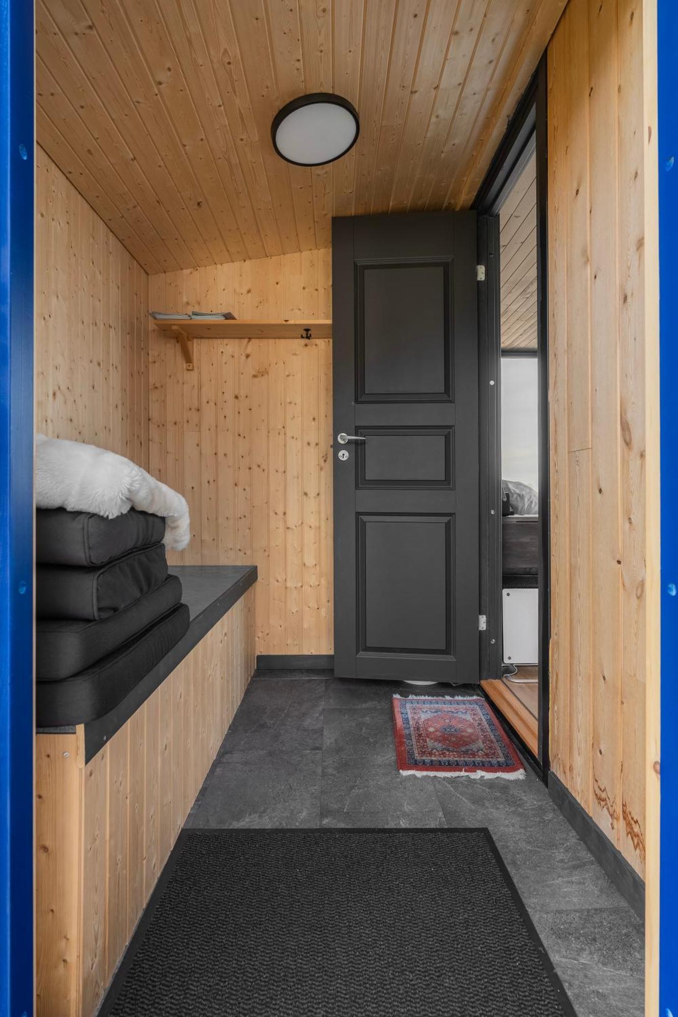 Cool Cabins Sandhornoy Lekanger Bagian luar foto