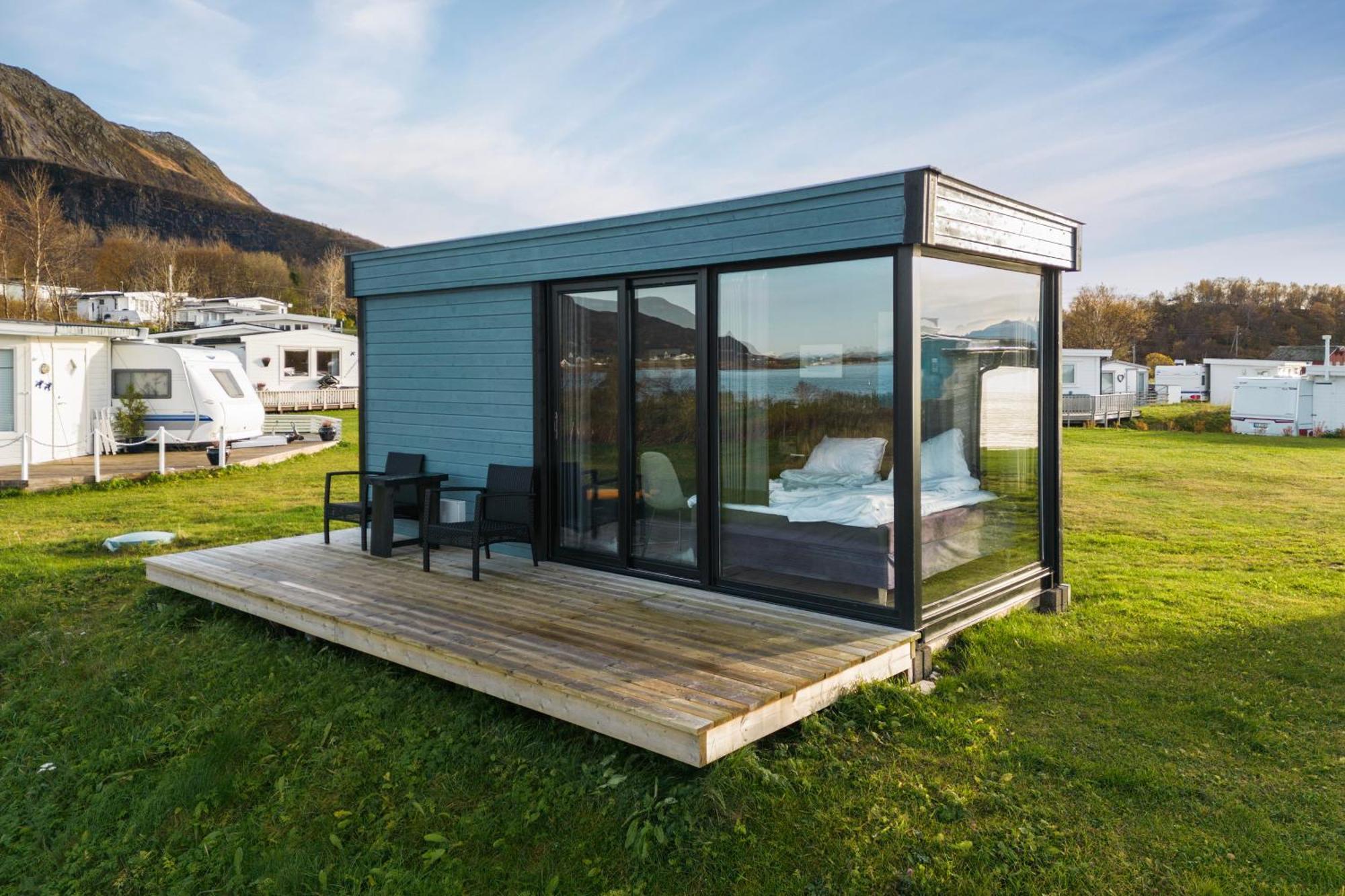 Cool Cabins Sandhornoy Lekanger Bagian luar foto